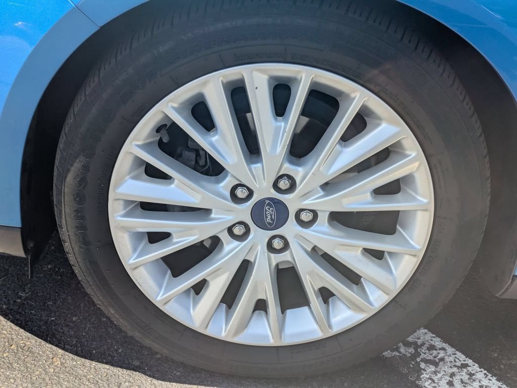 Used 2017 Blue Ford Titanium image 8