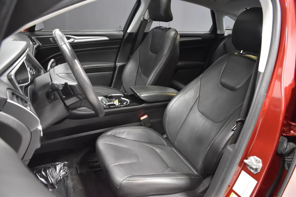 Used 2016 Red Ford Titanium image 5