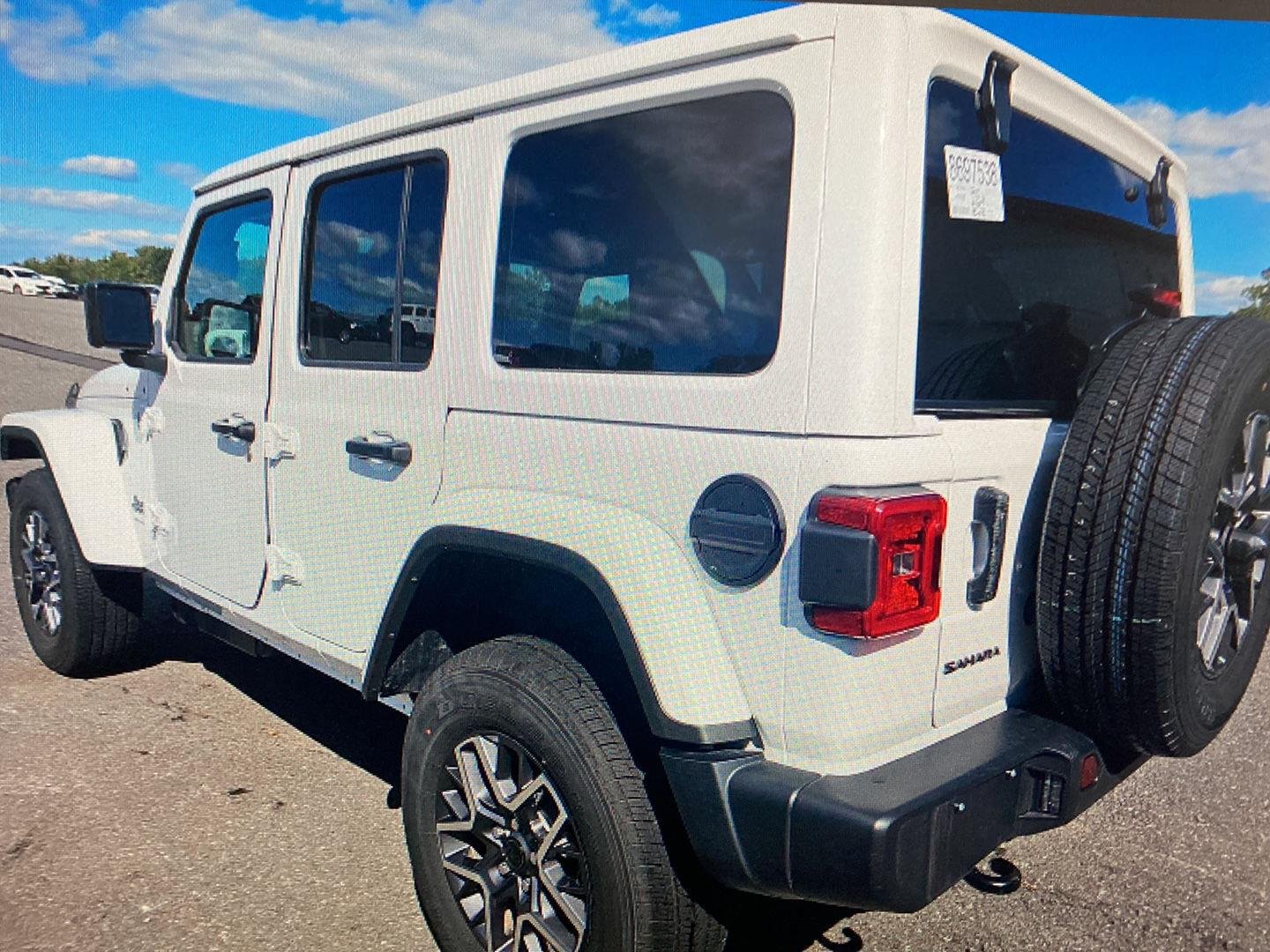 Used 2026 Bright White Clearcoat Jeep Sahara image 4