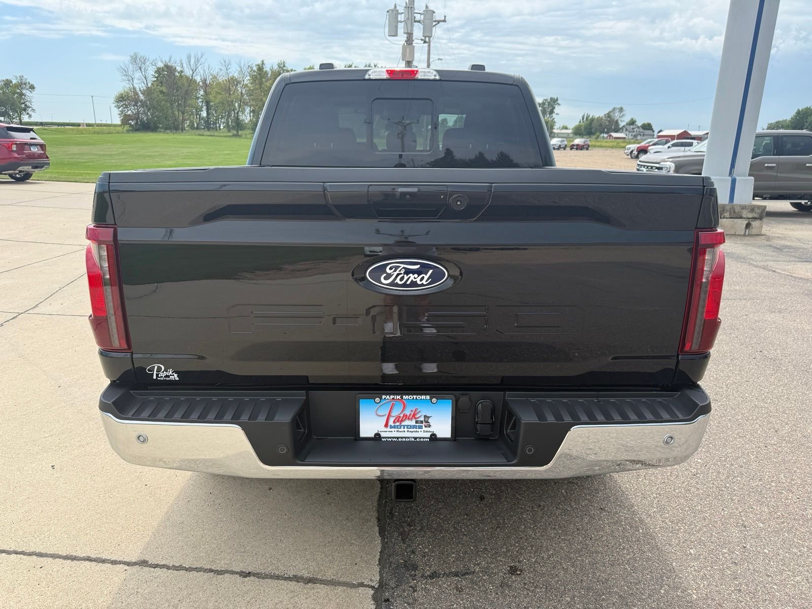 New 2026 Black Metallic Ford XLT image 6