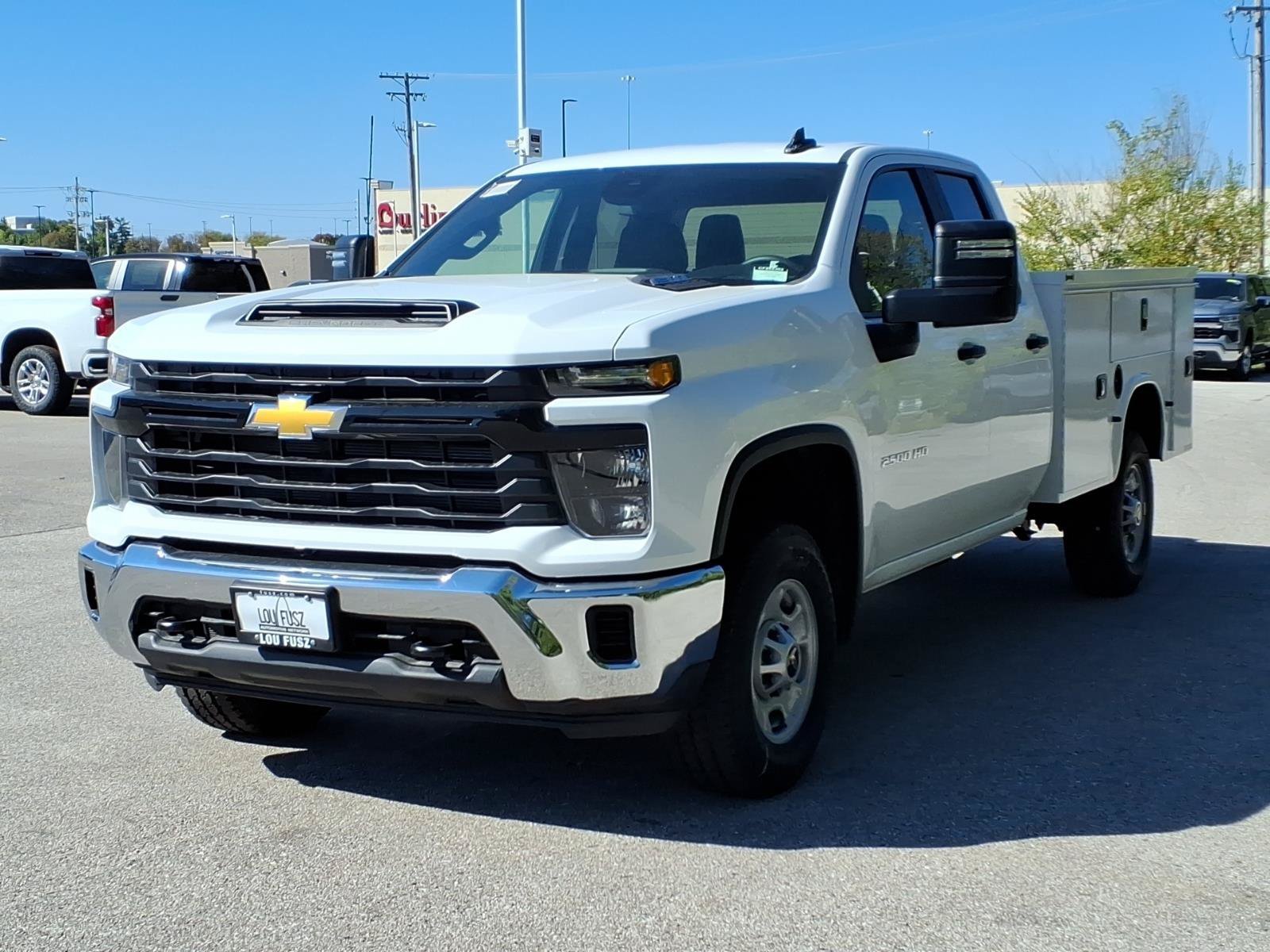 New 2026 Summit White Chevrolet WT image 2