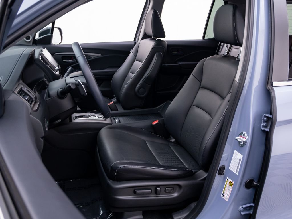 Certified Used 2023 Sonic Gray Pearl Honda AWD RTL image 16