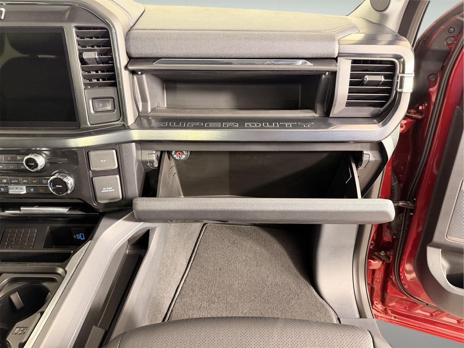 2025 Ford F-350 Super Duty Lariat - Photo 26