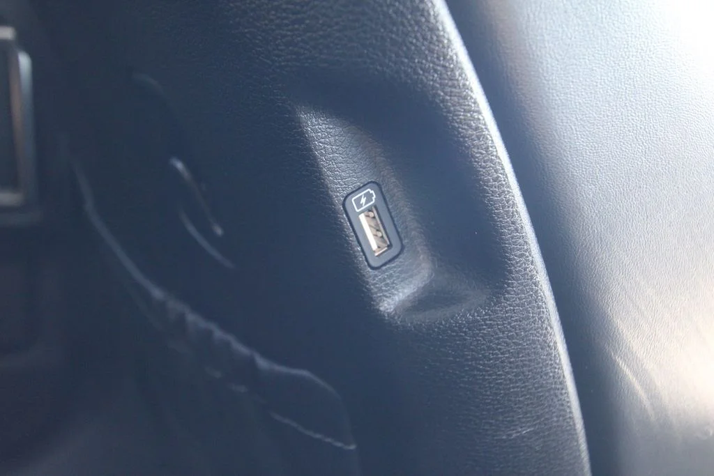 Used 2021 Silver Kia SX image 43