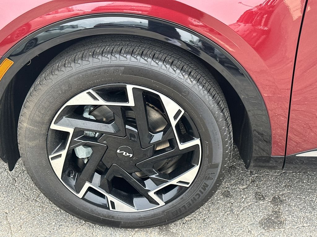 Used 2023 Red Kia SX-Prestige image 11