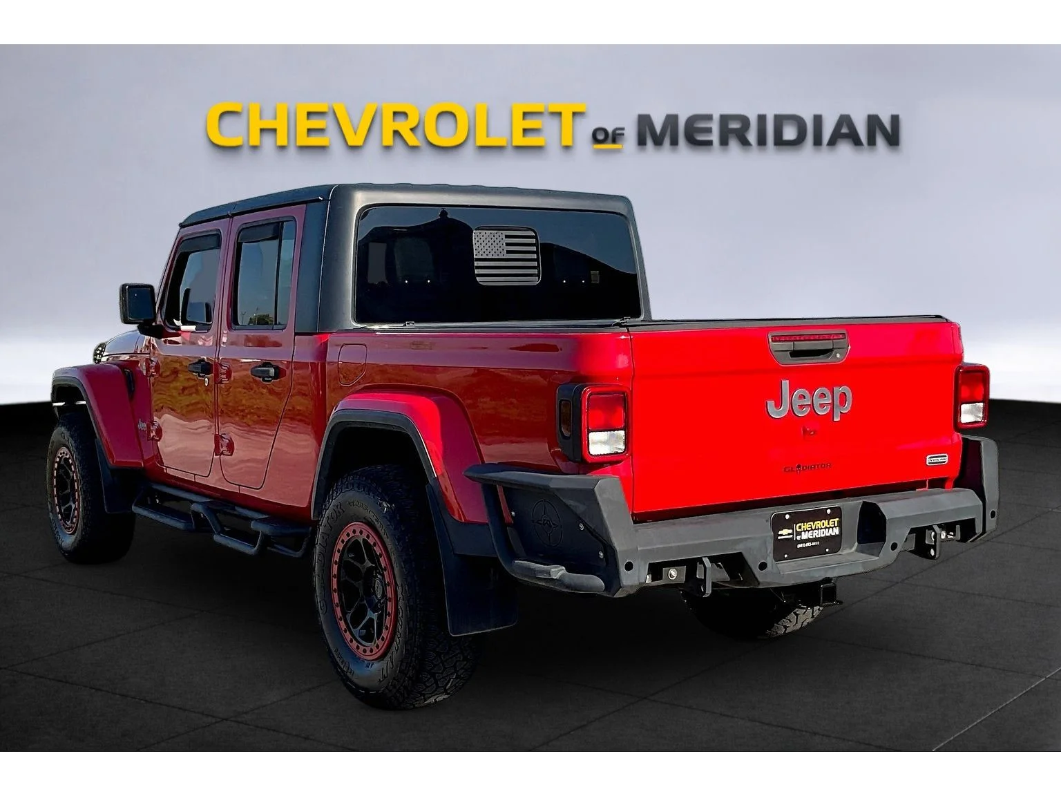 Used 2020 Red Jeep Overland image 2