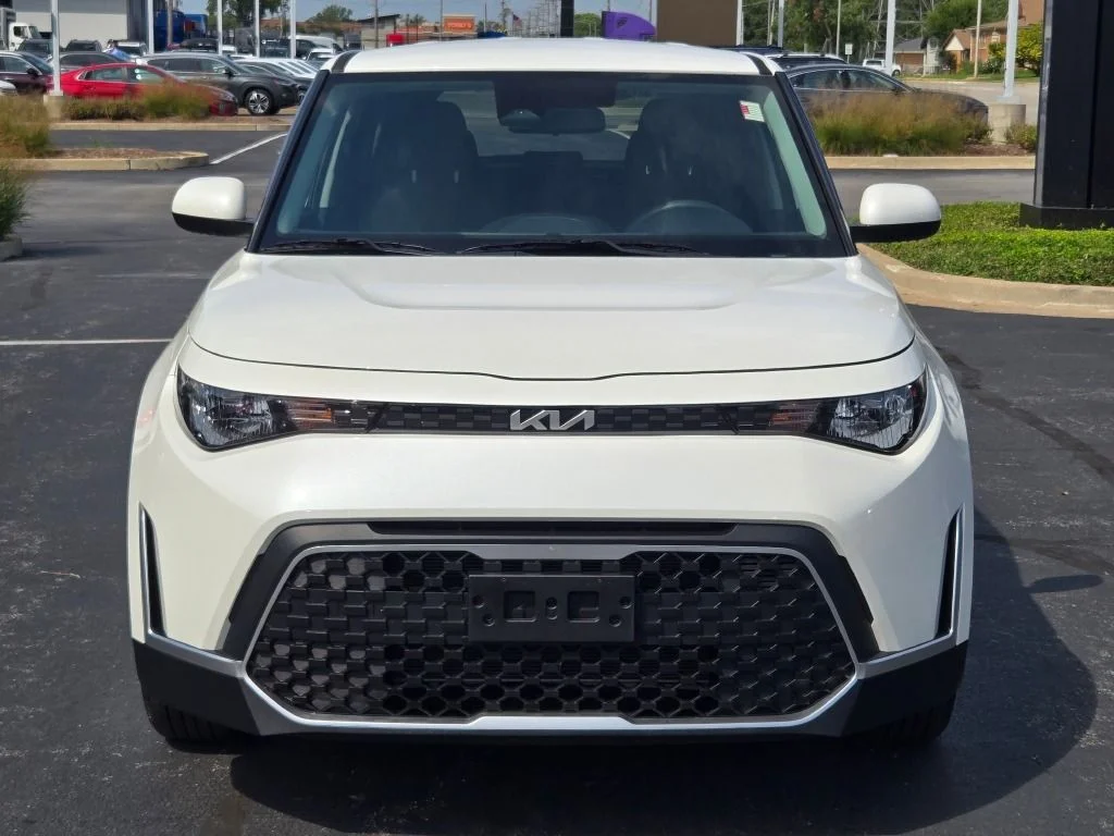 Used 2025 White Kia LX image 2