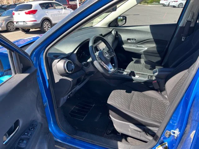 Used 2022 Electric Blue Metallic Nissan SV image 16