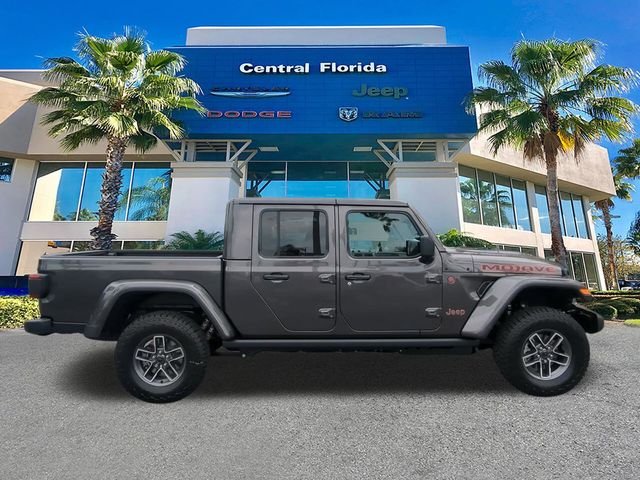 New 2026 Granite Crystal Metallic Clear-Coat Exterior Paint Jeep Mojave image 4