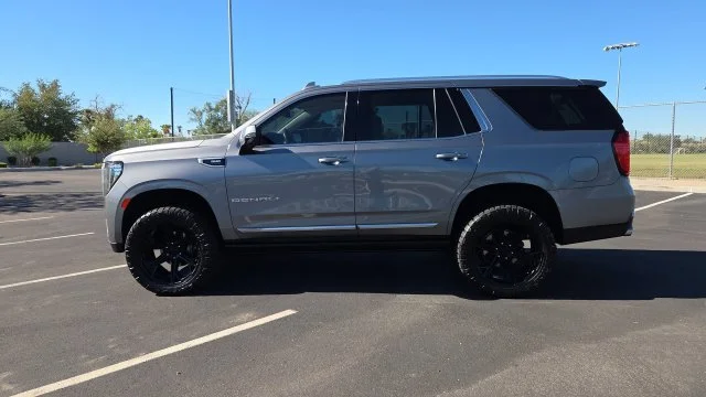 Used 2021 Gray GMC Denali image 4