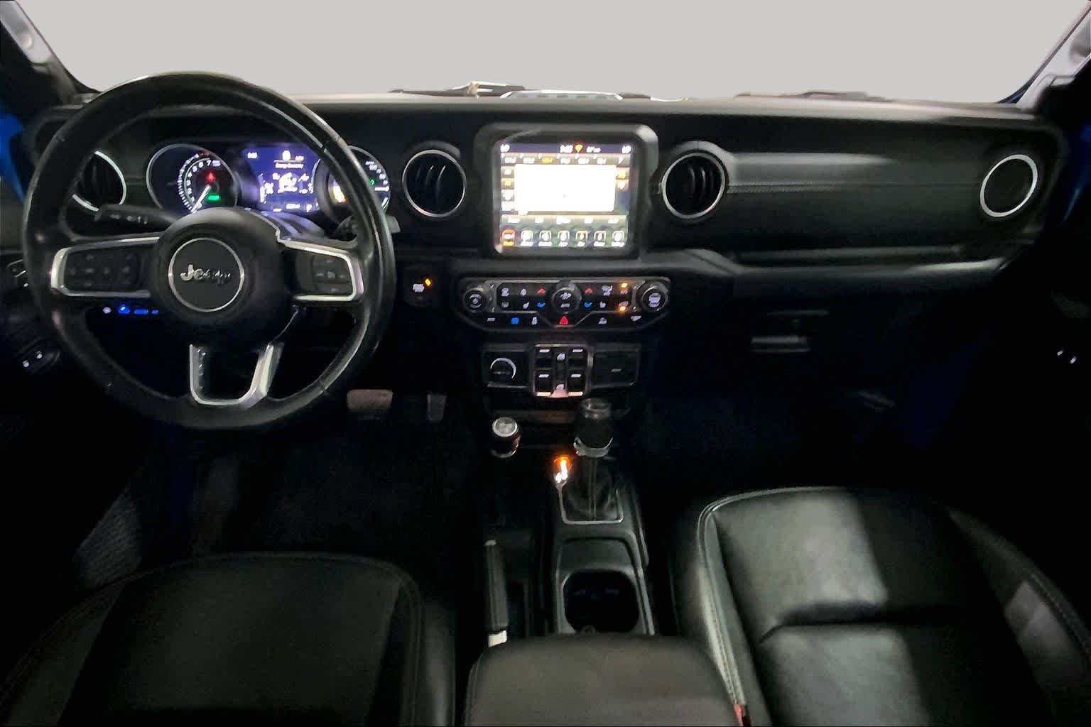 Used 2022 Hydro Blue Pearlcoat Jeep Unlimited Sahara image 15