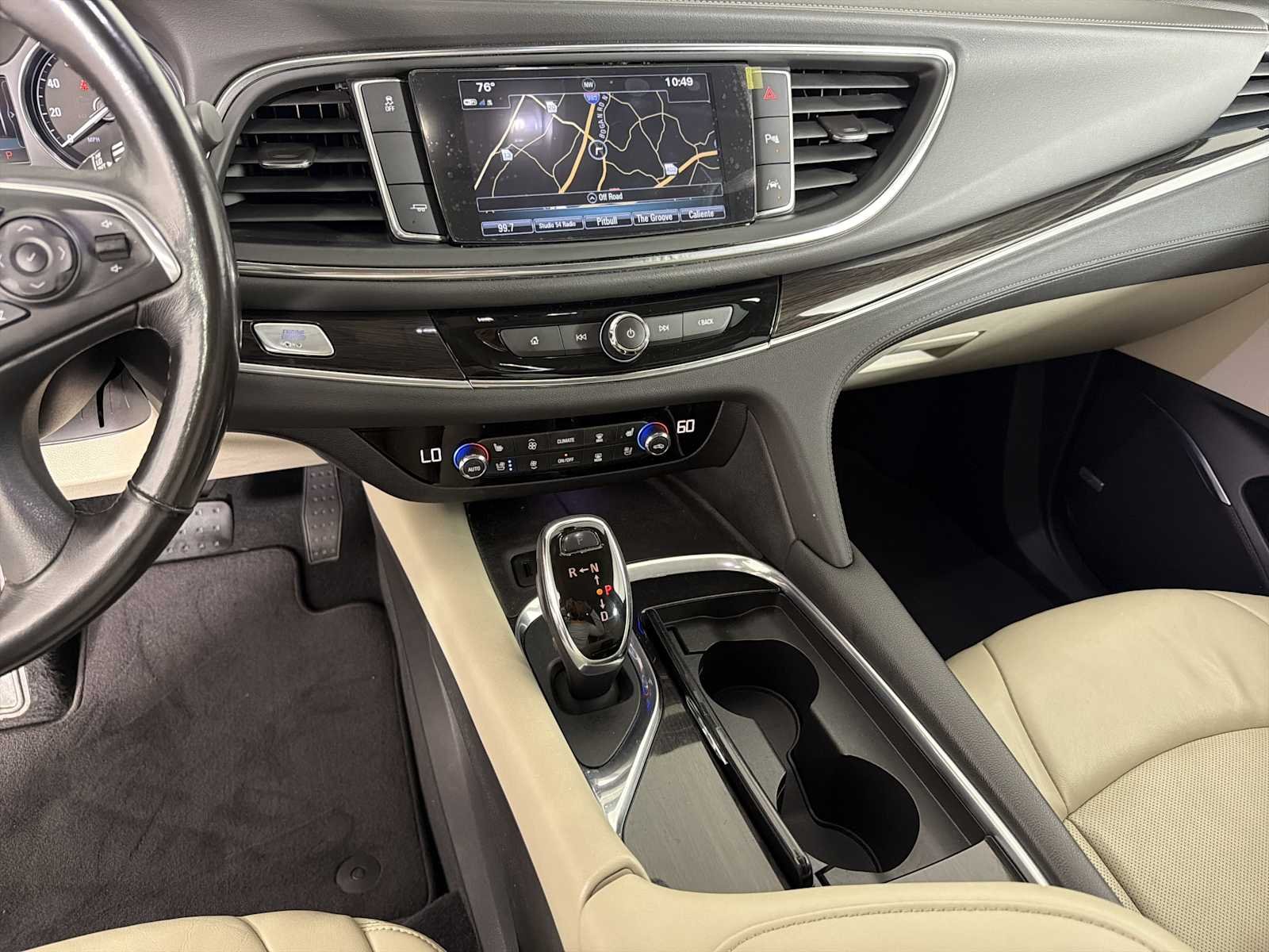 Used 2018 Includes Satin Nickel lower exterior accent color. Buick Premium image 29