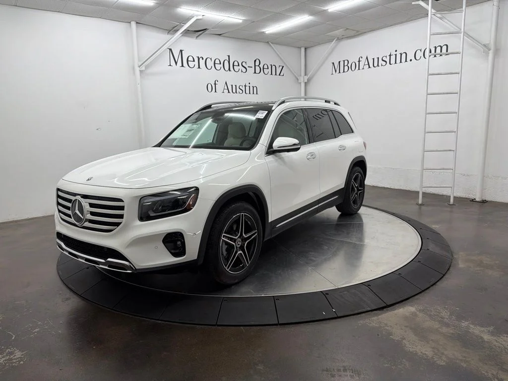 New 2026 White Mercedes-Benz GLB 250 image 3
