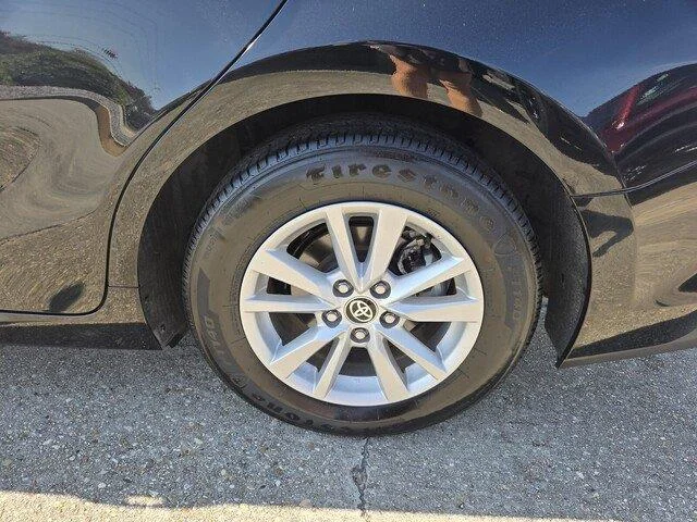 Used 2025 BLACK Toyota LE image 28