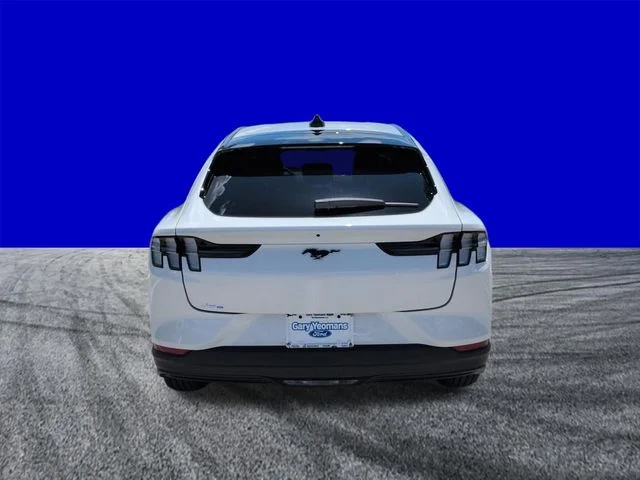 New 2026 Star White Metallic Tri-coat Ford Select image 5