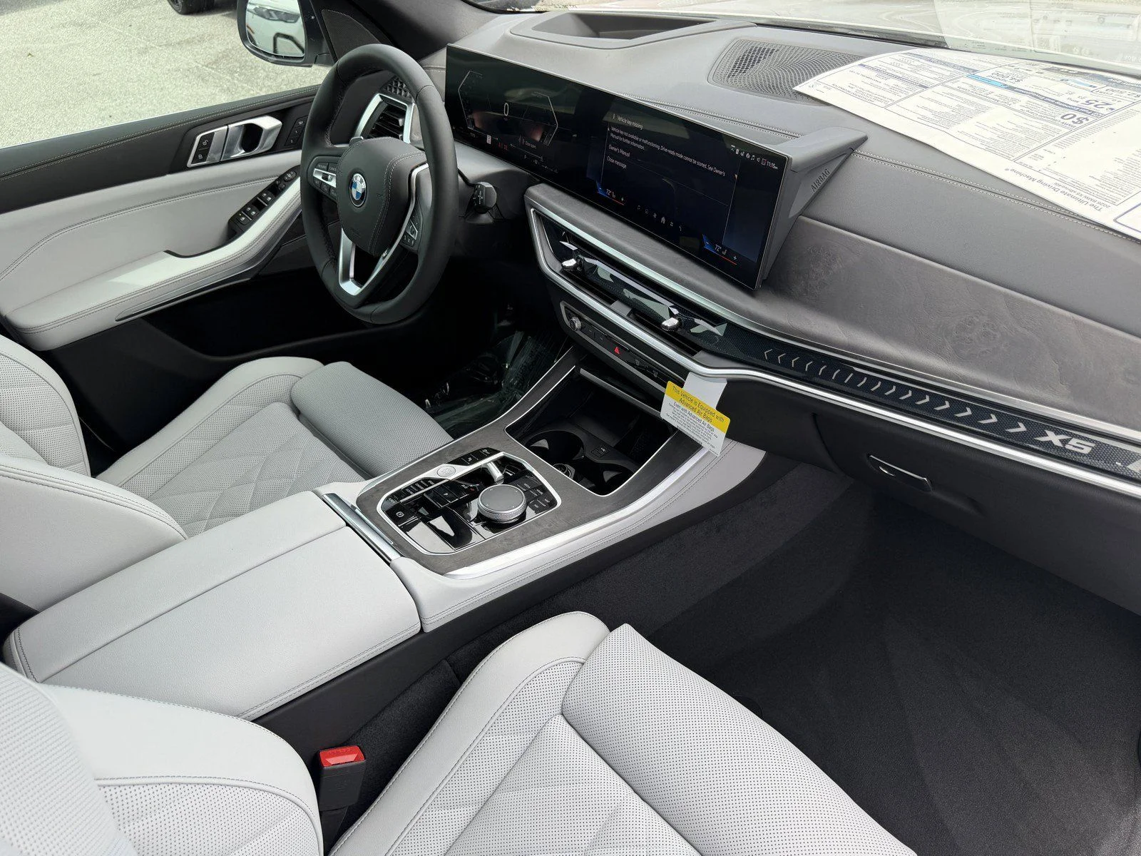 New 2026 Mineral White Metallic BMW sDrive40i image 14