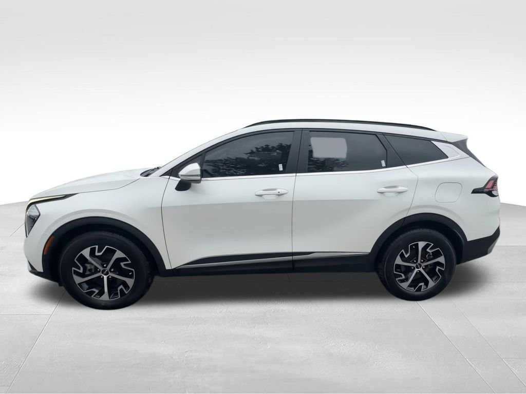 Used 2023 White Kia EX image 5