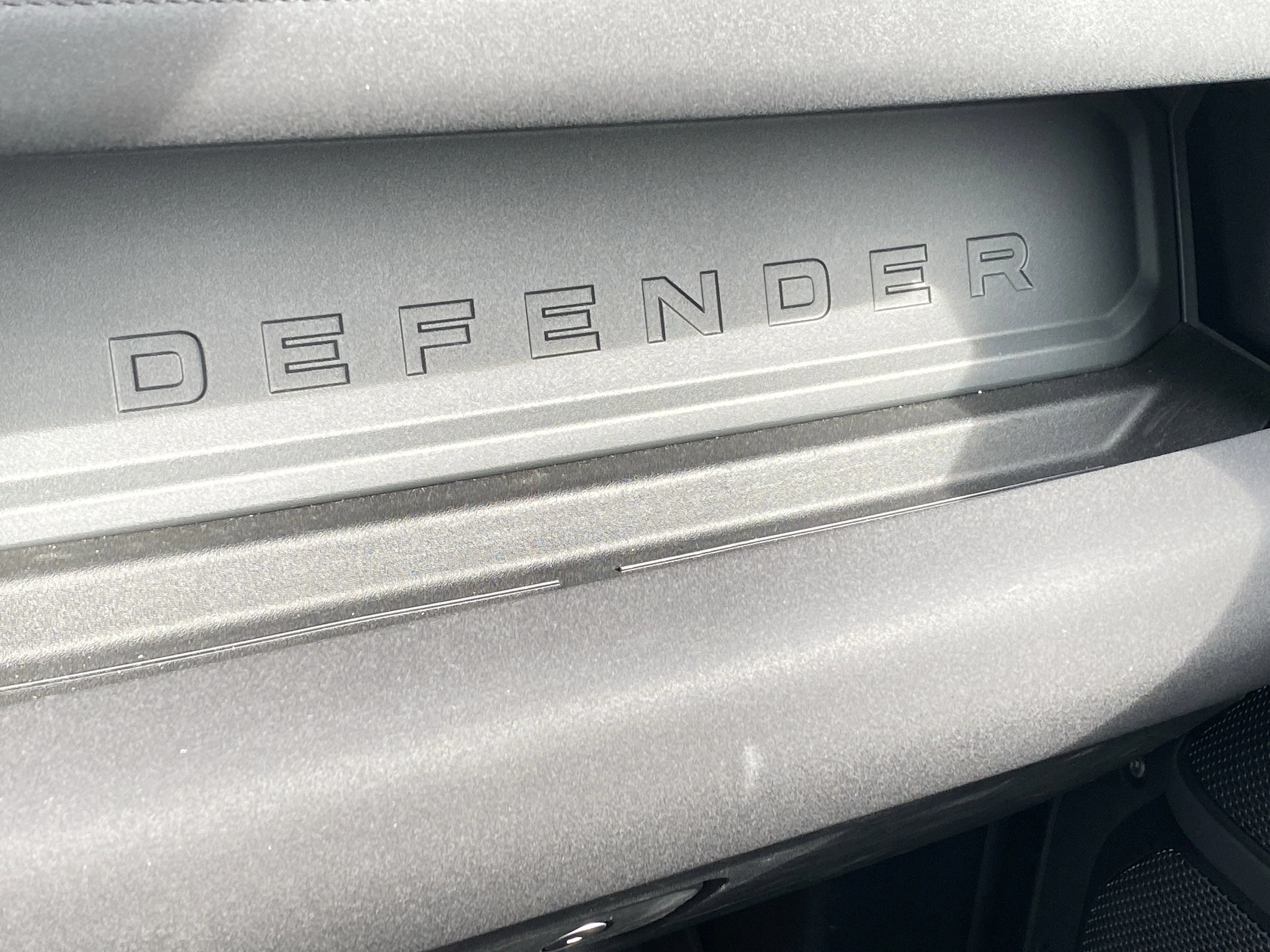 Used 2023 Black Land Rover X-Dynamic SE image 29