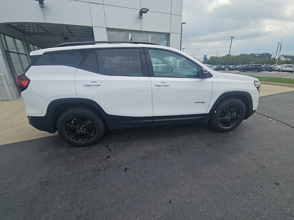 2023 Gmc Terrain AT4 photo 3