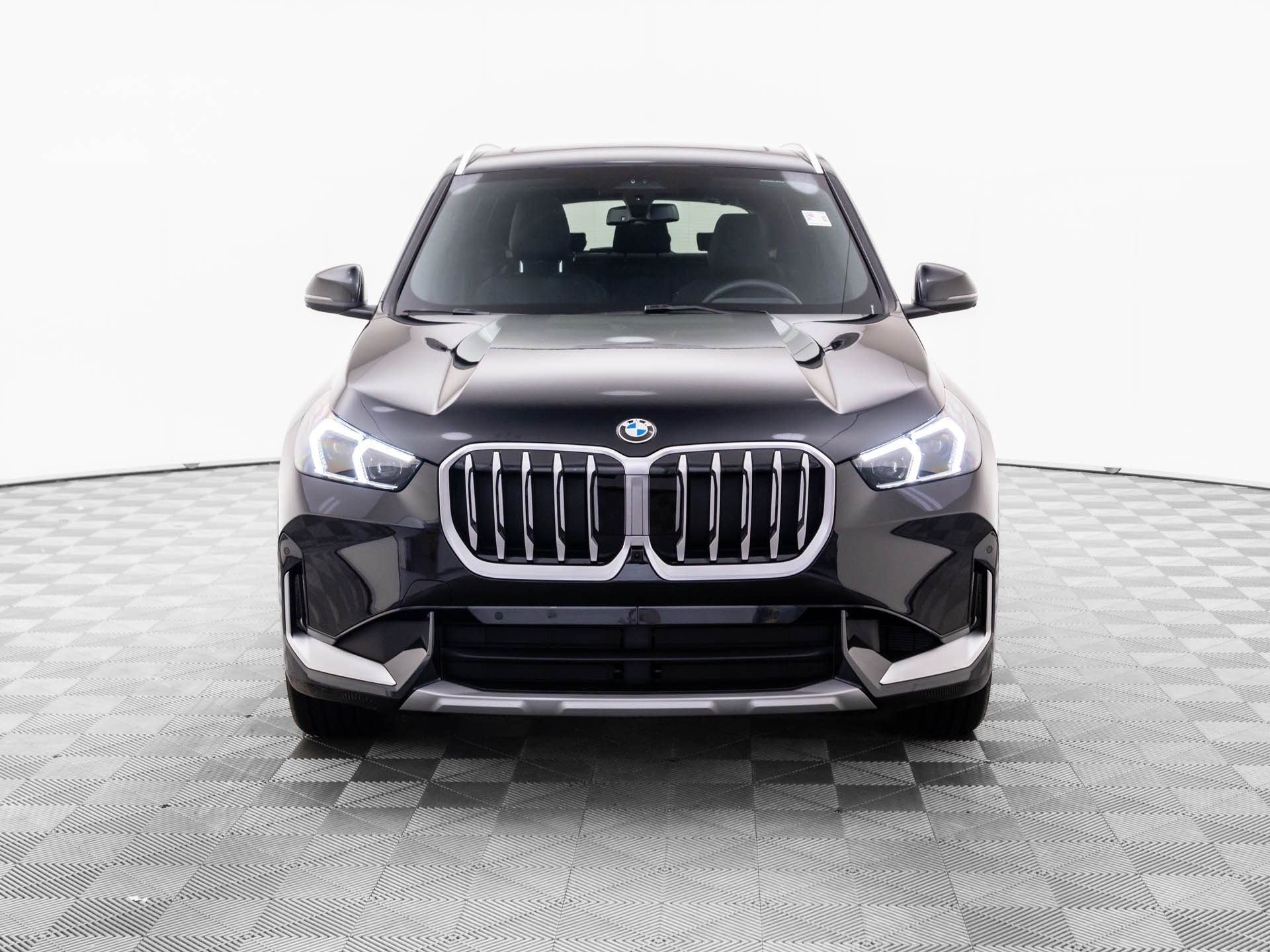 New 2026 Black Sapphire Metallic BMW xDrive28i image 9