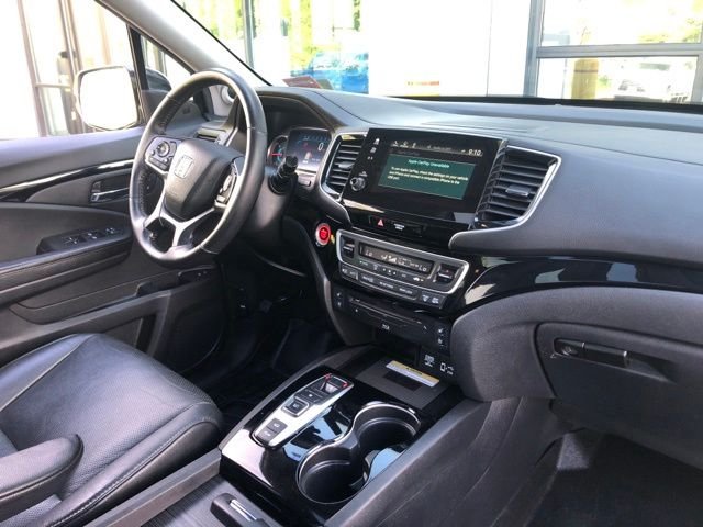 Used 2019 White Honda Elite image 17