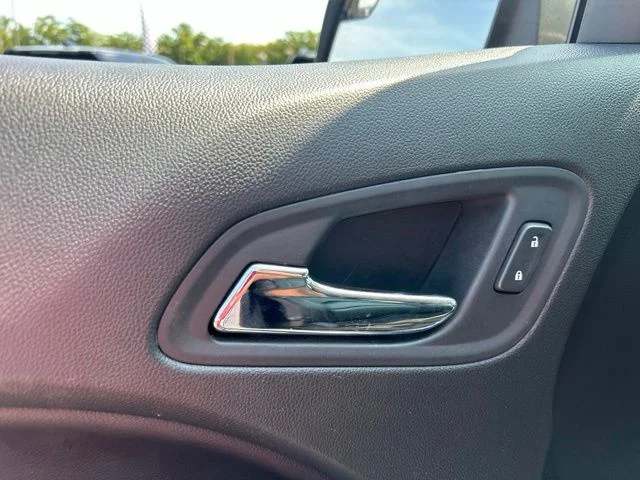 Used 2019 White GMC Denali image 12