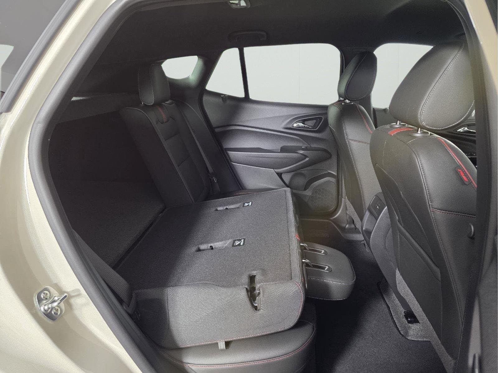 2026 Chevrolet Trax RS - Photo 21