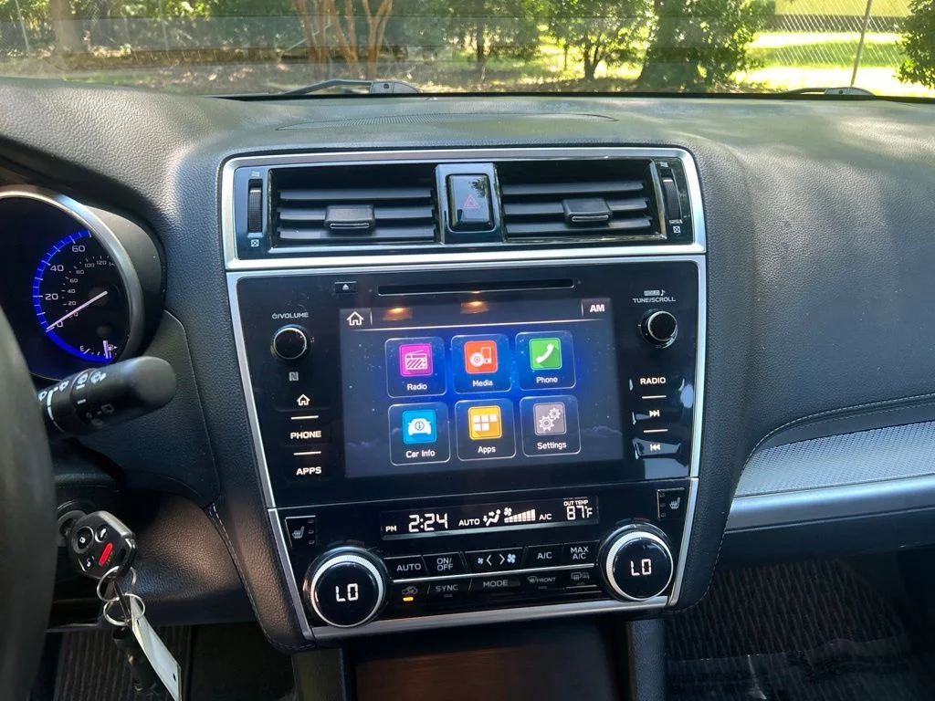 Used 2018 Blue Subaru 2.5i Premium image 17