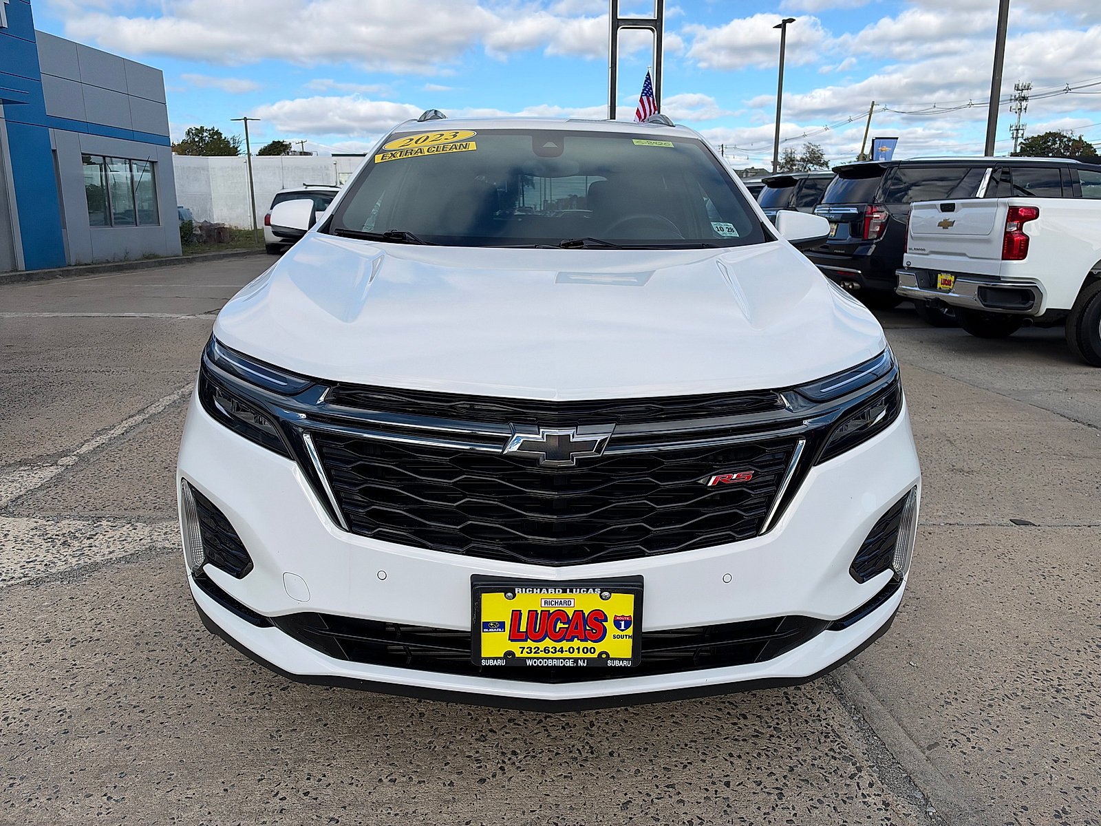 Used 2023 Summit White Chevrolet RS image 3