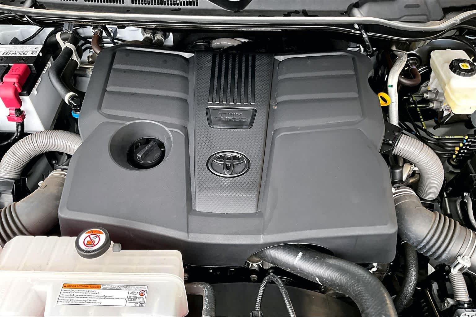 Used 2025 Ice Cap Toyota SR image 33