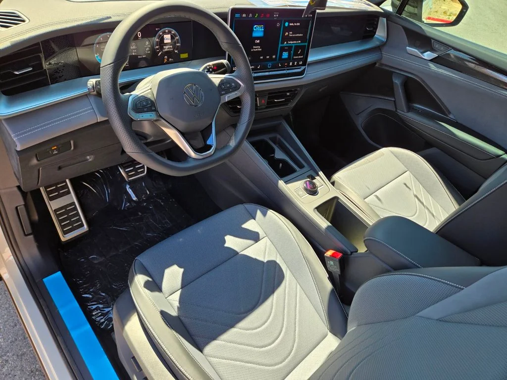 New 2026 Beige Volkswagen 2.0T SE R-Line Black image 9