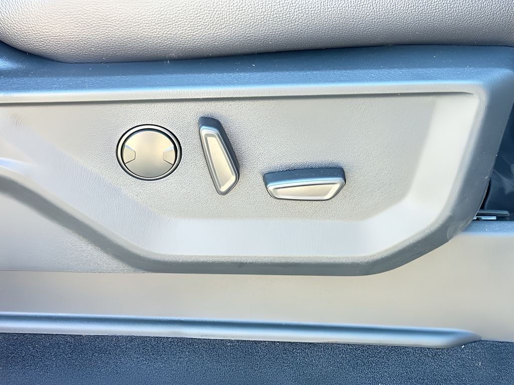 2025 Ford F-150 Lariat - Photo 36
