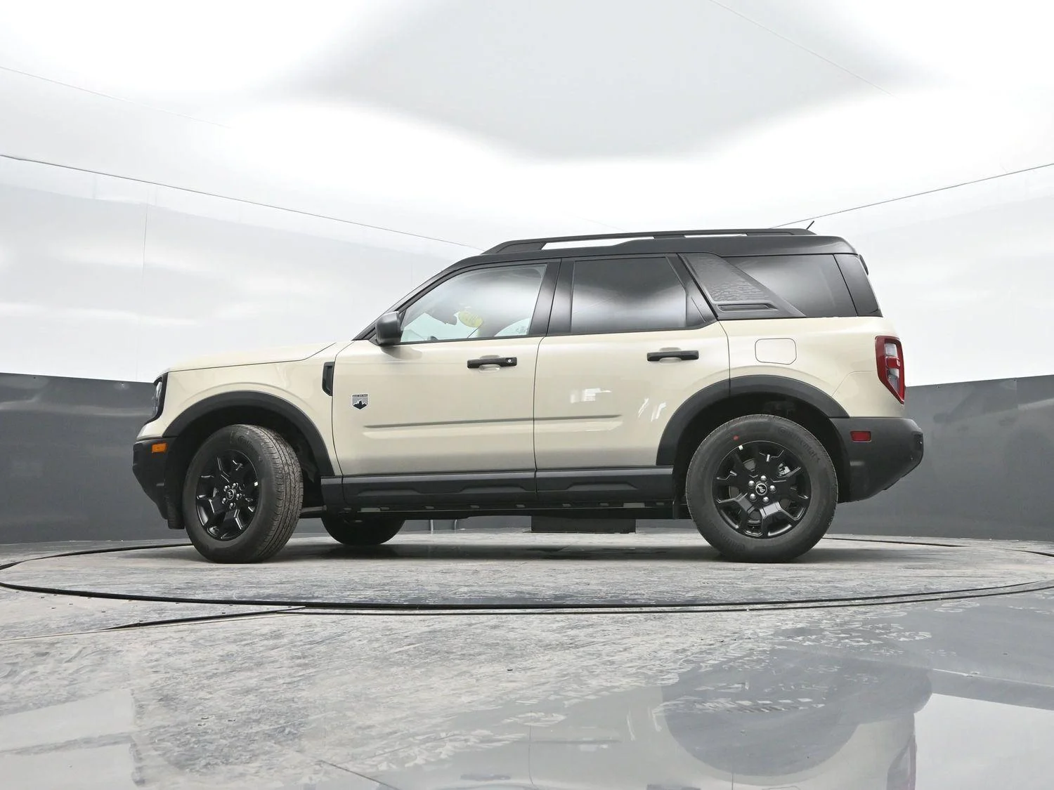New 2025 Desert Sand Ford Big Bend® image 31