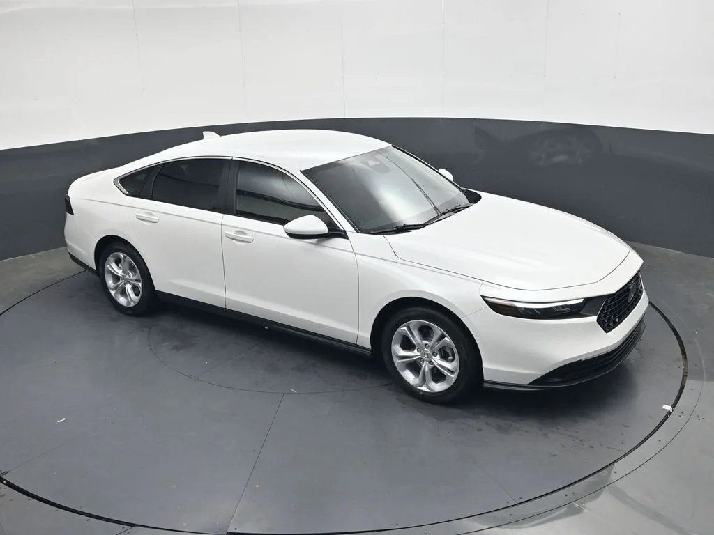New 2026 Platinum White Pearl Honda LX image 29
