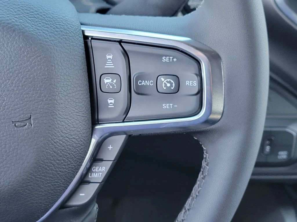 2026 Ram Ram 2500 Pickup photo 5