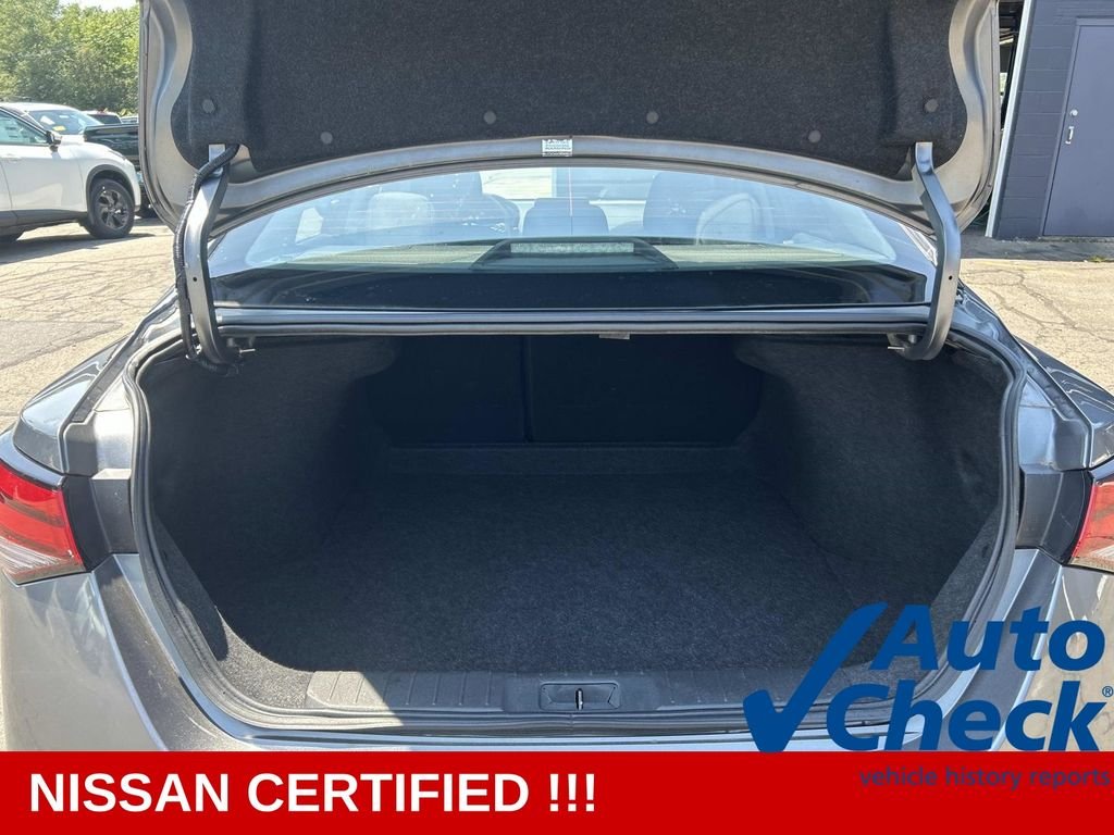 Used 2023 Gray Nissan SV image 10