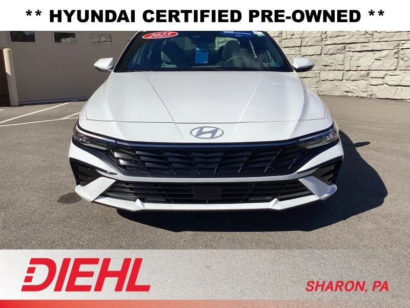 Used 2025 White Hyundai Limited image 2