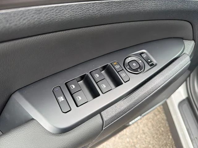 2026 Kia Sportage SX - Photo 18