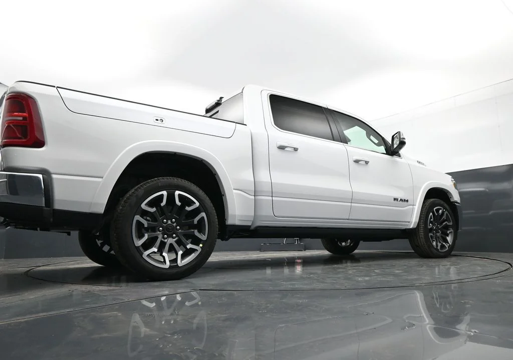 New 2026 Ivory White Tri-Coat Pearl-Coat Exterior Paint RAM Limited image 49