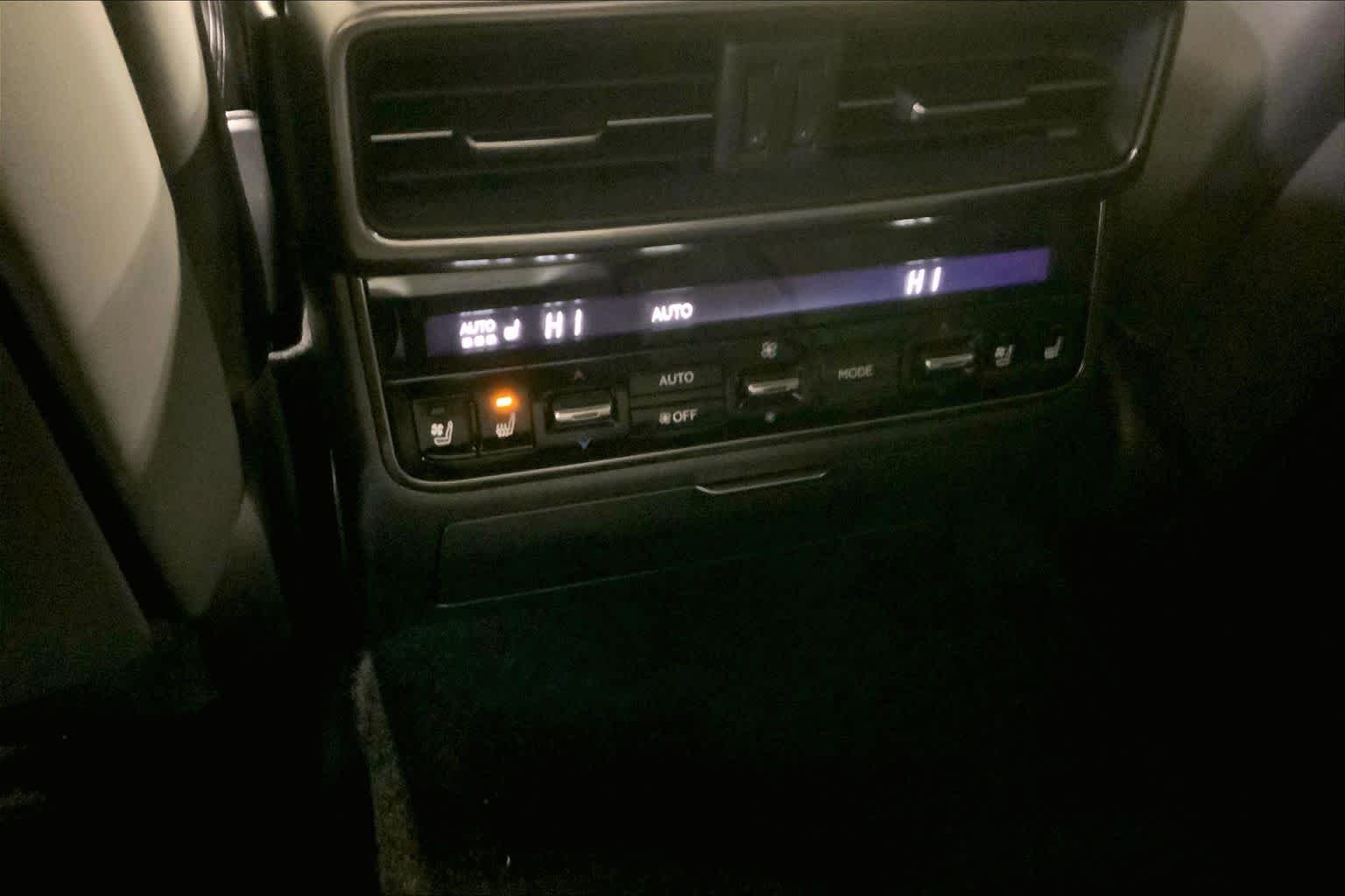 2026 Lexus LX 700h Luxury - Photo 18