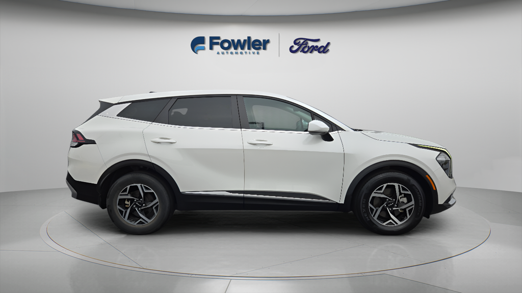 Used 2023 White Kia LX image 15