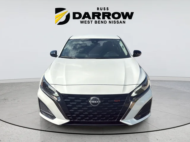 Certified Used 2024 White Nissan 2.5 SR image 8