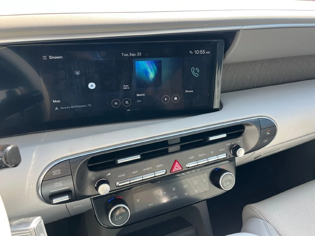 Used 2026 White Pearl Hyundai SEL Convenience image 12