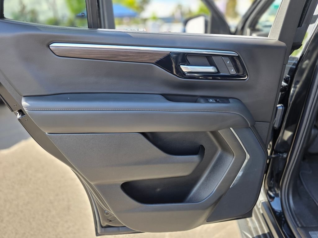 2025 Chevrolet Tahoe LT - Photo 22