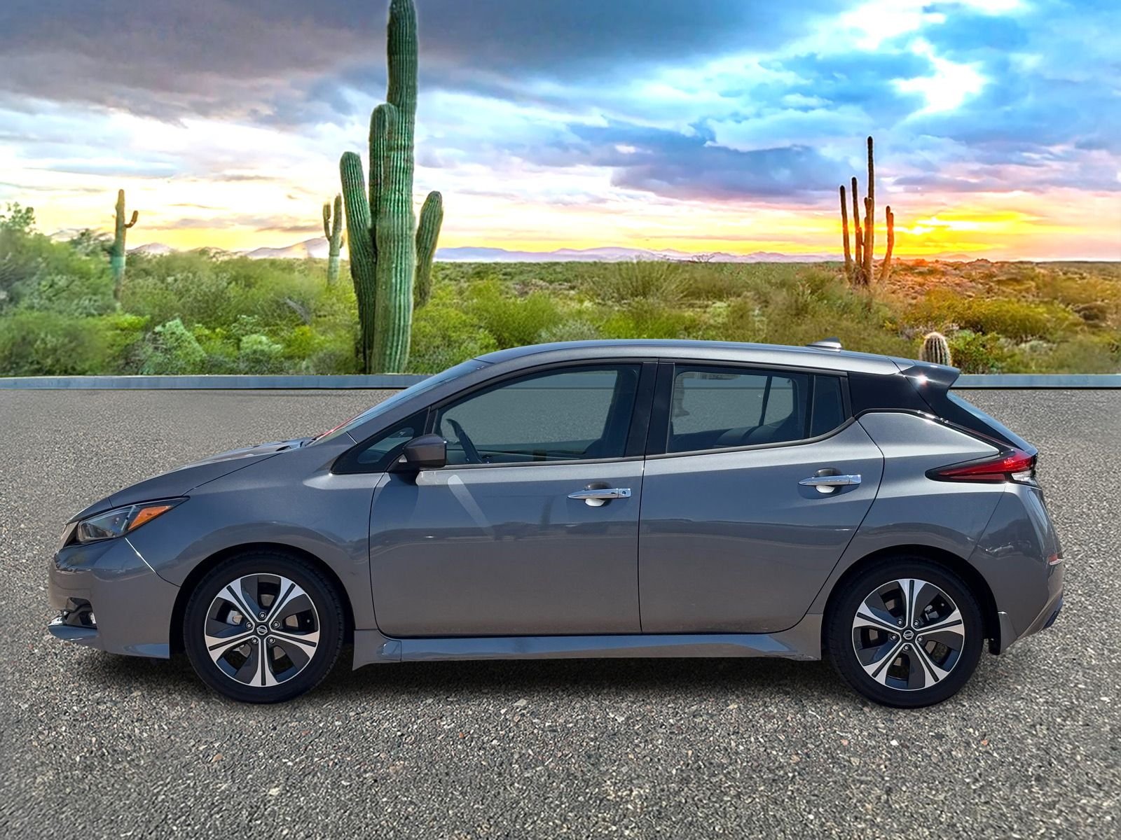 Used 2022 Nissan LEAF SV with VIN 1N4AZ1CV9NC560487 for sale in Scottsdale, AZ