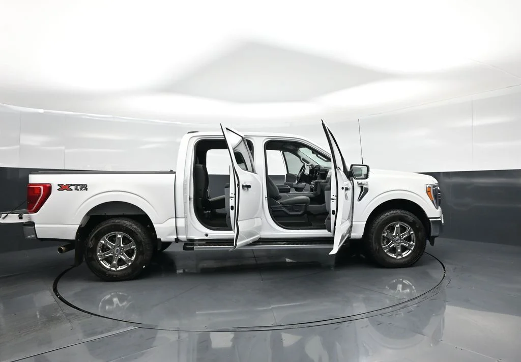 Certified Used 2022  Ford XLT image 5