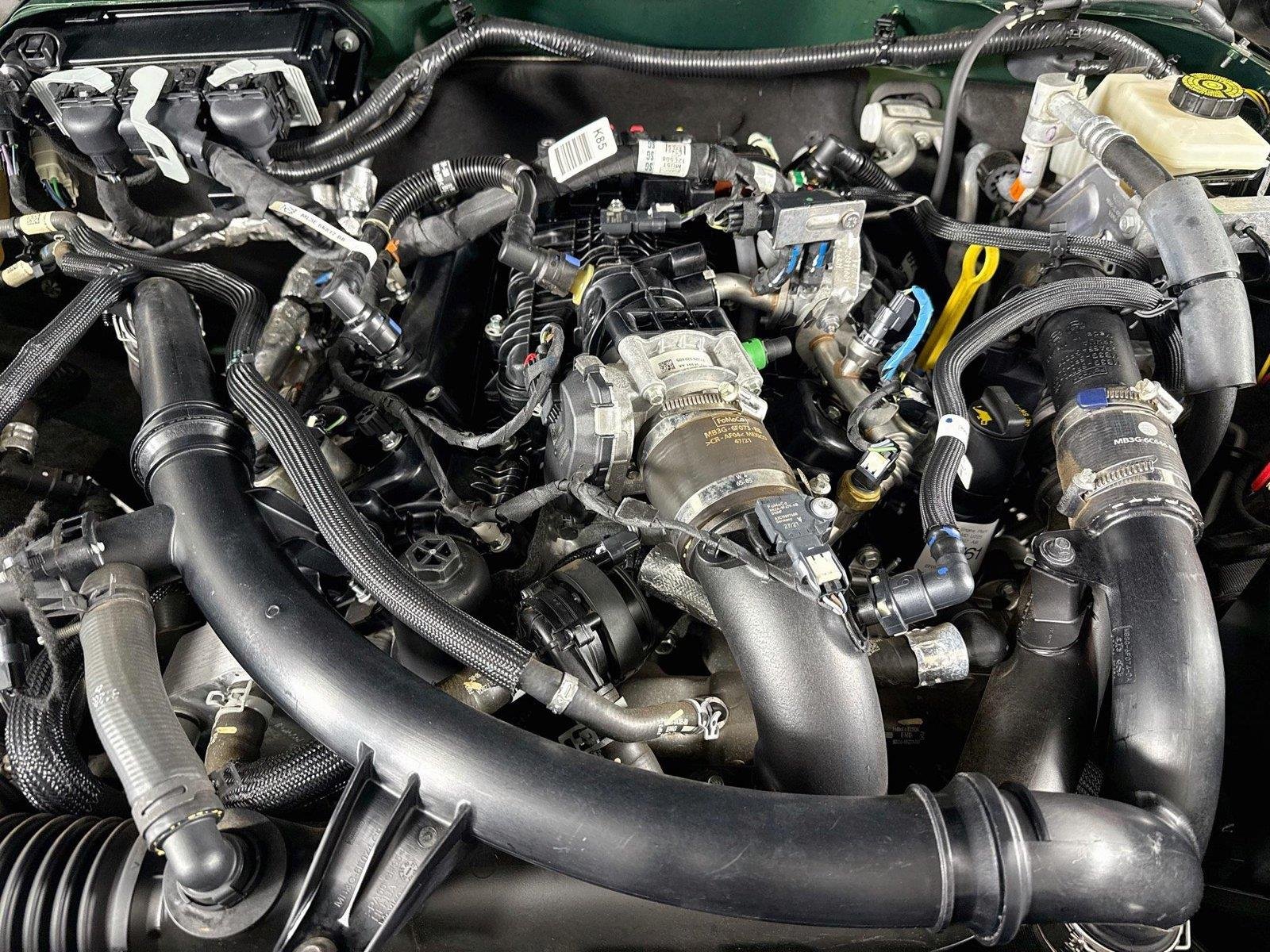 Used 2022 Eruption Green Metallic Ford Wildtrak image 39