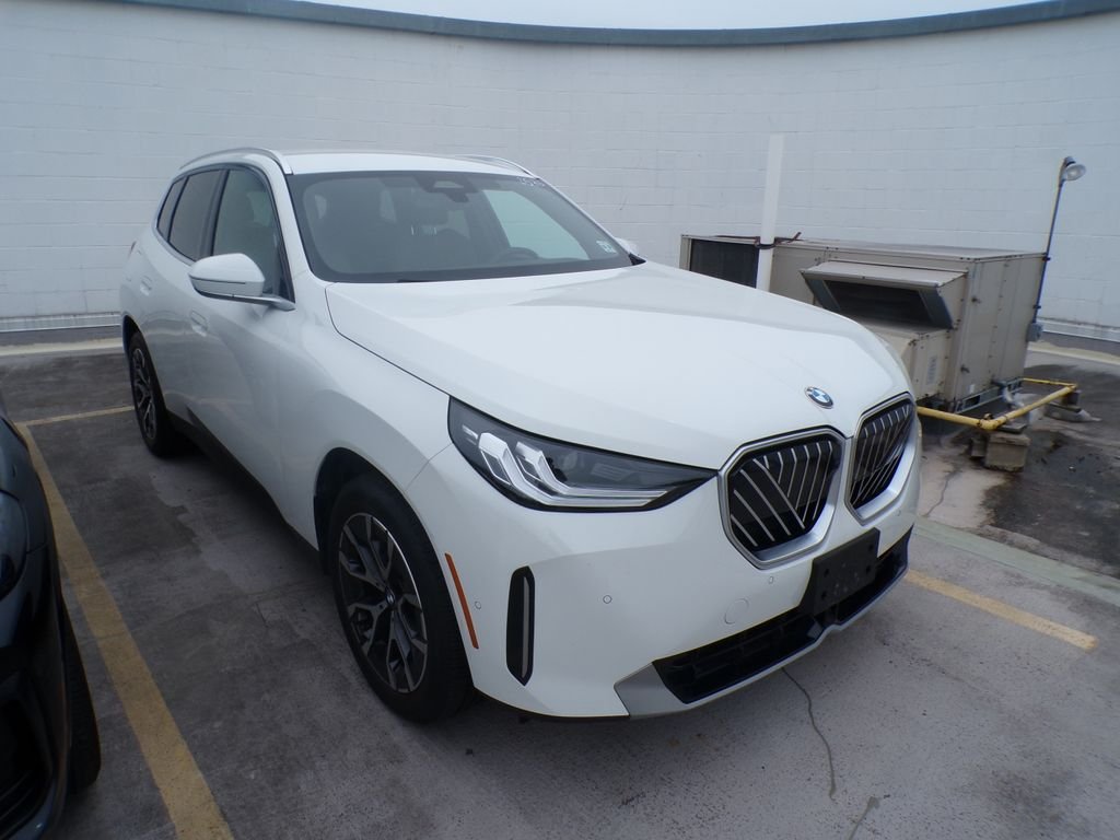 2026 BMW X3 30 XDRIVE's photo