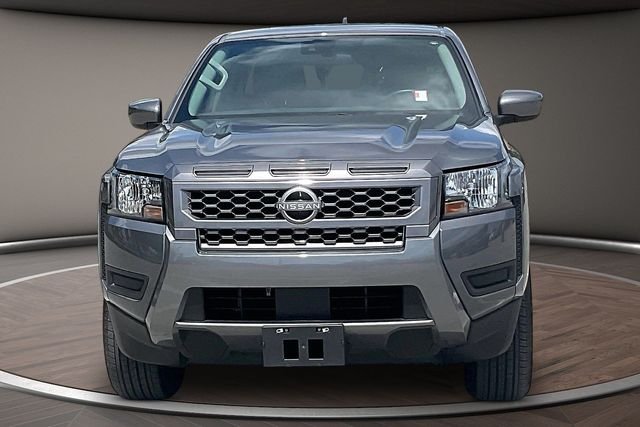 Used 2025 Gray Nissan SV image 3