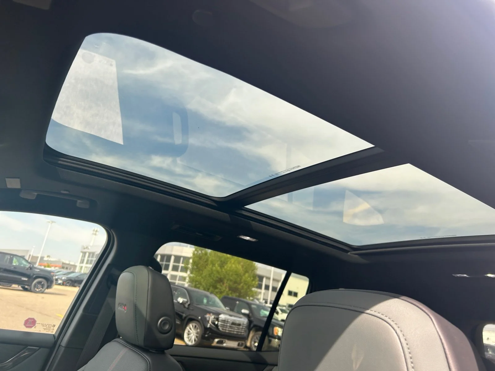 New 2027 Summit White GMC AT4 AWD image 18